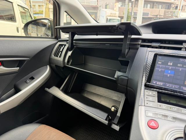 Ｇツーリングセレクション　鑑定書付　純正９インチワイドナビ　バックカメラ　ＣＤ／ＤＶＤ　Ｂｌｕｅｔｏｏｔｈ　フルセグ　デジタルインナーミラー　ハーフレザーシート　スマートキー　ＬＥＤライト　純正１７インチＡＷ　ＥＴＣ　禁煙車（画像32）