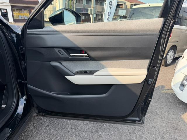 ベースグレード　ベーシックパッケージ＋エクステリアパッケージ　鑑定書付　純正ナビ　全方位カメラ　Ｂカメラ　レーダークルーズＣ　アクティブセンス　ＢＳＭ　コーナーセンサー　ＥＴＣ　シートＨ　ハンドルＨ　ドラレコ　禁煙車（画像67）