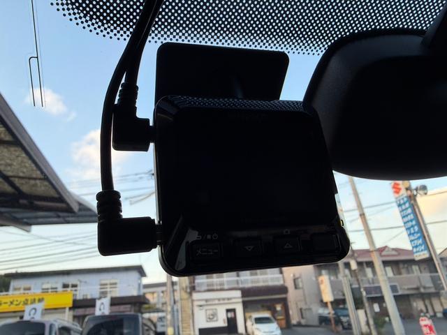 クラブ　日本国内５００台限定特別仕様車　ブラックルーフ　ブラックサイドミラー　チェック柄専用シート　フェンダーサウンド　ＬＥＤポジションランプ付ヘッドライト　純正ナビ　Ｂカメラ　スマートキー　前後ドラレコ（画像43）