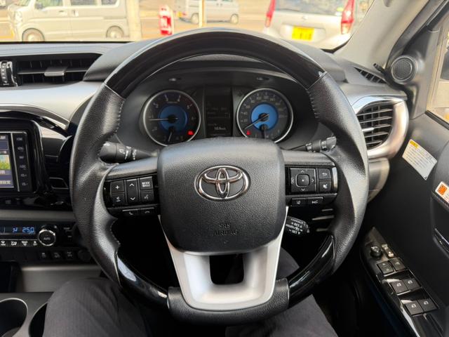 Ｚ　ディーゼル　純正ナビ　Ｂカメラ　フルセグ　ＢＴ　ＴＲＤオーバーフェンダー　ＴＲＤマッドフラップ　ＭＫＷ１７インチＡＷ　ＤＵＥＬＥＲＡ／Ｔタイヤ　コーナーセンサー　レーダークルーズ　シートカバー　禁煙車（画像33）