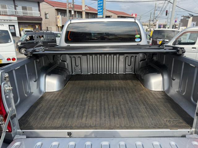 Ｚ　ディーゼル　純正ナビ　Ｂカメラ　フルセグ　ＢＴ　ＴＲＤオーバーフェンダー　ＴＲＤマッドフラップ　ＭＫＷ１７インチＡＷ　ＤＵＥＬＥＲＡ／Ｔタイヤ　コーナーセンサー　レーダークルーズ　シートカバー　禁煙車（画像65）