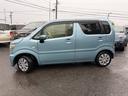 車の内外装徹底清掃を実施しております。ご納車の際には安心、清潔な状態でご納車をさせていただきます。