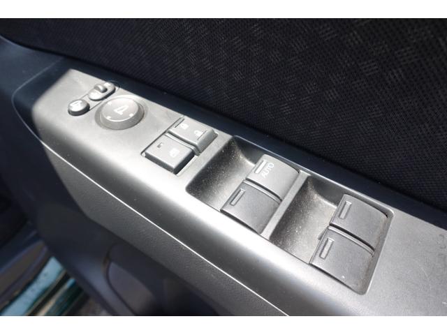 Ｎ－ＢＯＸカスタム Ｇ・Ｌパッケージ　ＥＴＣ　バックカメラ　両側スライド・片側電動　ナビ　ＴＶ　オートライト　ＨＩＤ　スマートキー　アイドリングストップ　電動格納ミラー　ベンチシート　ＣＶＴ　盗難防止システム　ＡＢＳ　ＥＳＣ　ＣＤ（15枚目）