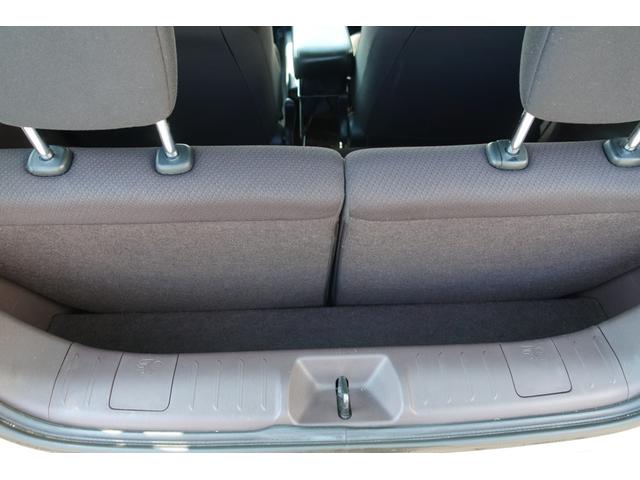 ｉＱ １００Ｇ　ＥＴＣ　アルミホイール　オートライト　スマートキー　電動格納ミラー　ＣＶＴ　盗難防止システム　衝突安全ボディ　ＡＢＳ　ＥＳＣ　ＣＤ　ミュージックプレイヤー接続可　エアコン　パワーステアリング（22枚目）