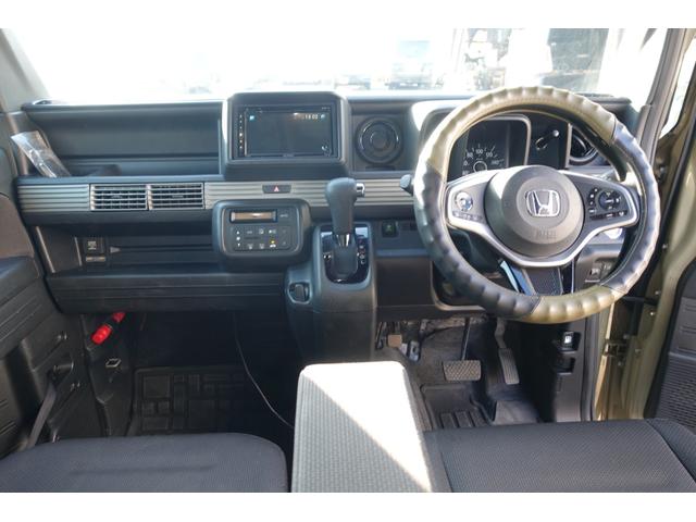 車を運転する際には運転席の存在は欠かせません。なのでしっかりとチェックしたいポイントですね。