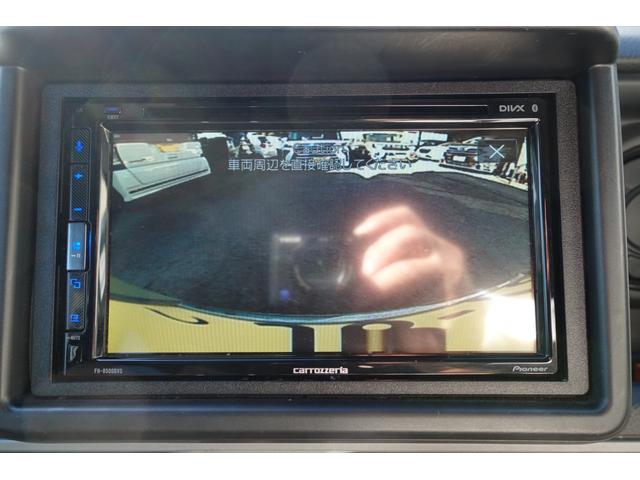 バックカメラ装着済！死角になりやすい後方もとても見やすいです☆車庫入れに自信がない方や縦列駐車が苦手な方にも、オススメな機能です！安心度もアップ！