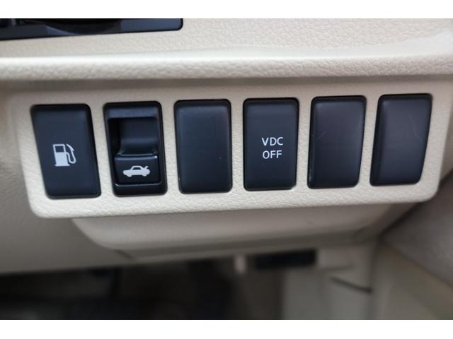 ティアナ 250XL ETC バックカメラ ナビ TV アルミホイール オートライト CVT スマートキー 電動格納ミラー 盗難防止システム パワーシート オットマン CD 衝突安全ボディ ABS ESC エアコン(11枚目)