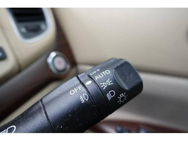 ティアナ 250XL ETC バックカメラ ナビ TV アルミホイール オートライト CVT スマートキー 電動格納ミラー 盗難防止システム パワーシート オットマン CD 衝突安全ボディ ABS ESC エアコン(26枚目)