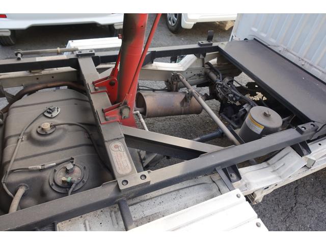 ミニキャブトラック 楽床ダンプ　４ＷＤ　ＭＴ　ドライブレコーダー　ＡＢＳ　エアコン　運転席エアバッグ　助手席エアバッグ　記録簿　ＣＤ　ＵＳＢ（17枚目）