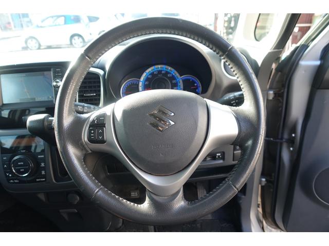 スペーシアカスタム ＴＳ　ＥＴＣ　バックカメラ　両側電動スライドドア　ナビ　ＴＶ　オートライト　ＨＩＤ　スマートキー　アイドリングストップ　電動格納ミラー　ベンチシート　ＣＶＴ　盗難防止システム　ＡＢＳ　アルミホイール（3枚目）