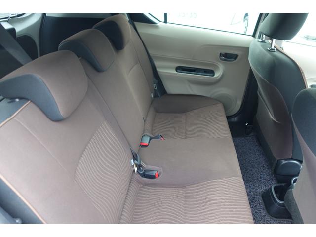 アクア Ｇ　ＥＴＣ　バックカメラ　ナビ　ＴＶ　アルミホイール　オートライト　スマートキー　電動格納ミラー　ＣＶＴ　衝突安全ボディ　記録簿　ＡＢＳ　ＥＳＣ　エアコン　パワーステアリング　パワーウィンドウ（29枚目）