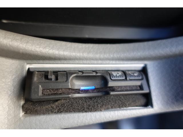 ワゴンＲ ＦＸリミテッド　ＥＴＣ　スマートキー　電動格納ミラー　ベンチシート　ＣＶＴ　盗難防止システム　ＡＢＳ　ＣＤ　アルミホイール　衝突安全ボディ　エアコン　パワーステアリング　パワーウィンドウ　運転席エアバッグ（8枚目）