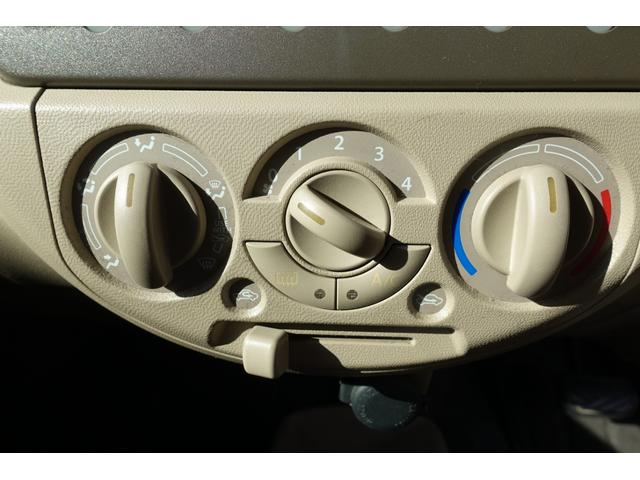 キャロル GS キーレスエントリー 電動格納ミラー AT 盗難防止システム ABS CD アルミホイール 衝突安全ボディ エアコン パワーステアリング パワーウィンドウ(5枚目)