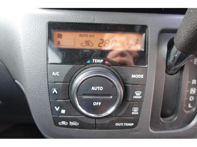 �C���ɍ��킹�Ē����I�ɑ��삷�邱�ƂŁA�ԓ������ł����K�ɕۂĂ܂��B