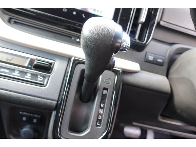 ソリオ ハイブリッドＭＺ　ＥＴＣ　全周囲カメラ　ナビ　ＴＶ　クリアランスソナー　オートクルーズコントロール　レーンアシスト　衝突被害軽減システム　両側電動スライドドア　オートライト　ＬＥＤヘッドランプ　スマートキー（7枚目）