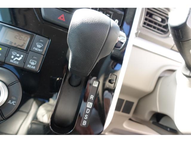 タント Ｘ　ＳＡＩＩＩ　ドライブレコーダー　ＥＴＣ　両側スライド・片側電動　衝突被害軽減システム　オートマチックハイビーム　オートライト　スマートキー　アイドリングストップ　電動格納ミラー　シートヒーター　ベンチシート（7枚目）