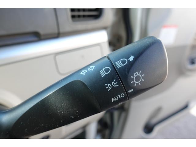 タント Ｘ　ＳＡＩＩＩ　ドライブレコーダー　ＥＴＣ　両側スライド・片側電動　衝突被害軽減システム　オートマチックハイビーム　オートライト　スマートキー　アイドリングストップ　電動格納ミラー　シートヒーター　ベンチシート（9枚目）