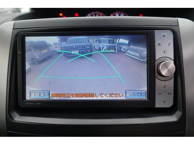 ヴォクシー ＺＳ　煌ＩＩ　ドライブレコーダー　ＥＴＣ　バックカメラ　ナビ　ＴＶ　クリアランスソナー　両側電動スライドドア　オートライト　ＨＩＤ　スマートキー　電動格納ミラー　３列シート　ウォークスルー　ＣＶＴ　アルミホイール（6枚目）