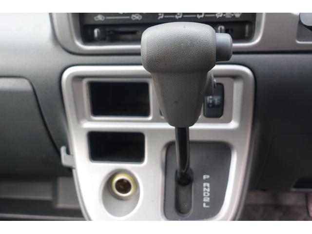 ハイゼットカーゴ クルーズ　５５ｔｈアニバーサリーゴールドエディション　ＡＴ　ナビ　ＴＶ　バックカメラ　両側スライドドア　キーレスエントリー　電動格納ミラー　エアコン　パワーウィンドウ　運転席エアバッグ　助手席エアバッグ　記録簿（8枚目）