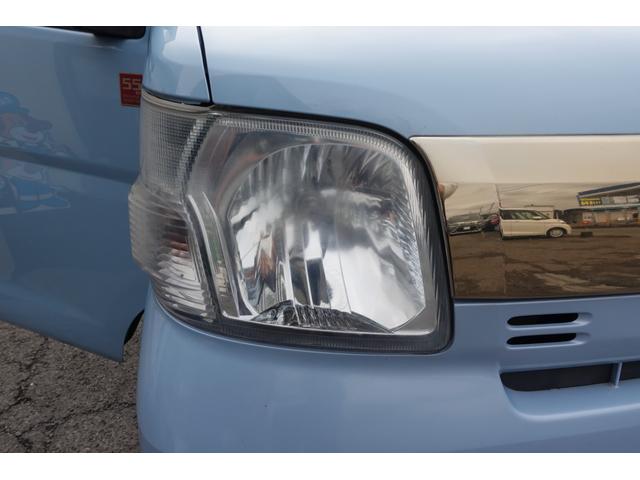 ハイゼットカーゴ クルーズ　５５ｔｈアニバーサリーゴールドエディション　ＡＴ　ナビ　ＴＶ　バックカメラ　両側スライドドア　キーレスエントリー　電動格納ミラー　エアコン　パワーウィンドウ　運転席エアバッグ　助手席エアバッグ　記録簿（19枚目）