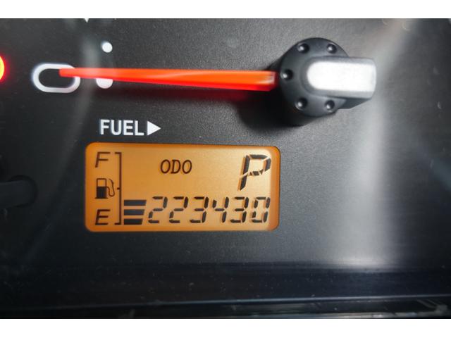 ハイゼットカーゴ クルーズ　５５ｔｈアニバーサリーゴールドエディション　ＡＴ　ナビ　ＴＶ　バックカメラ　両側スライドドア　キーレスエントリー　電動格納ミラー　エアコン　パワーウィンドウ　運転席エアバッグ　助手席エアバッグ　記録簿（22枚目）