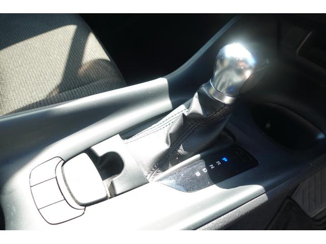 Ｃ－ＨＲ Ｓ　ＥＴＣ　バックカメラ　オートクルーズコントロール　レーンアシスト　衝突被害軽減システム　ナビ　ＴＶ　オートマチックハイビーム　オートライト　アルミホイール　スマートキー　電動格納ミラー　ＣＶＴ（8枚目）