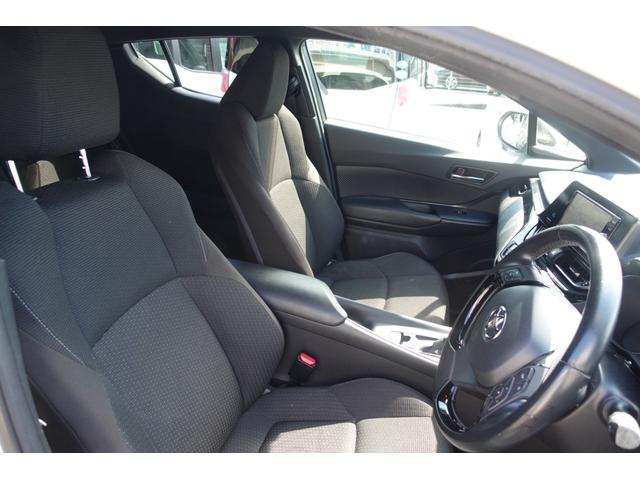 Ｃ－ＨＲ Ｓ　ＥＴＣ　バックカメラ　オートクルーズコントロール　レーンアシスト　衝突被害軽減システム　ナビ　ＴＶ　オートマチックハイビーム　オートライト　アルミホイール　スマートキー　電動格納ミラー　ＣＶＴ（28枚目）