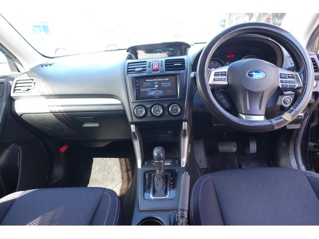 Subaru Forester 2.0i−L