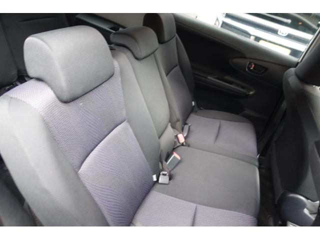 １．８Ｘ　ＥＴＣ　スマートキー　電動格納ミラー　３列シート　ＣＶＴ　ＣＤ　ＵＳＢ　ミュージックプレイヤー接続可　記録簿　衝突安全ボディ　ＡＢＳ　ＥＳＣ　エアコン　パワーステアリング　パワーウィンドウ（画像11）