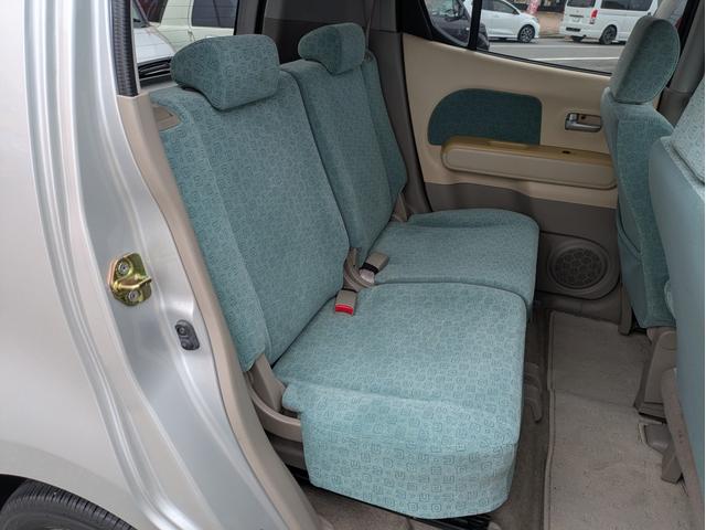 モコ Ｅ　盗難防止　ベンチシートフルフラット　ベンチ　ワイヤレスキー　助手席エアバック　スマ－トキ－　ＡＵＴＯエアコン　衝突安全ボディ　ＰＷ　ＰＳ　ＡＢＳ　運転席エアバッグ（11枚目）