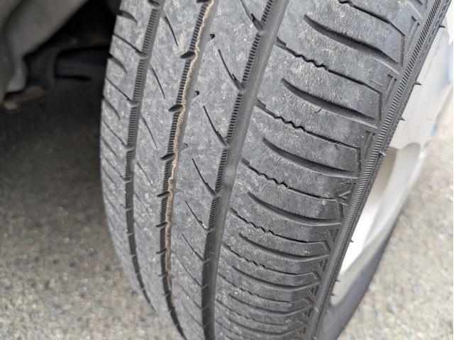 モコ Ｅ　盗難防止　ベンチシートフルフラット　ベンチ　ワイヤレスキー　助手席エアバック　スマ－トキ－　ＡＵＴＯエアコン　衝突安全ボディ　ＰＷ　ＰＳ　ＡＢＳ　運転席エアバッグ（21枚目）