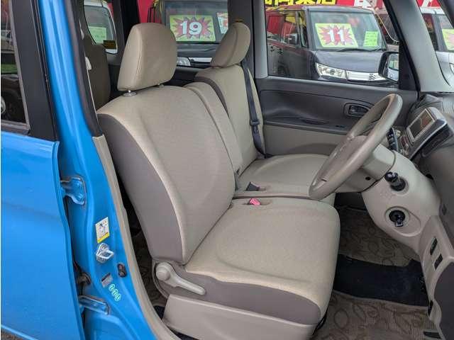 タント Ｘリミテッド　セキュリティー　パワーウィンド　運転席エアバック　デュアルエアバック　ベンチＳ　フルオートエアコン　キーレスエントリーシステム　ＰＳ　衝突安全ボディ　ＡＢＳ　キーフリースマートキー（11枚目）