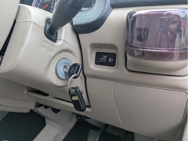 バモス Ｍ　運転席助手席エアバック　エアバック　パワーウインド　エアコン付　パワステ　衝突安全ボディ　フルフラット可　ワイヤレスキー（16枚目）