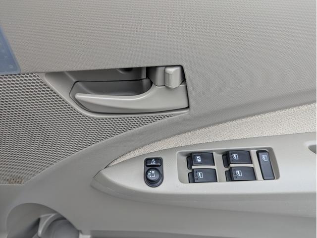 ムーヴ Ｌ　ＳＡ　レーダーサポート　盗難防止アラーム　キーレスキー　運転席エアバック　助手席エアバッグ　横滑防止　前席パワーウィンドウ　ベンチシート　Ｉストップ　エアコン　衝突安全ボディ　パワステ　ＡＢＳ　フルフラット（18枚目）