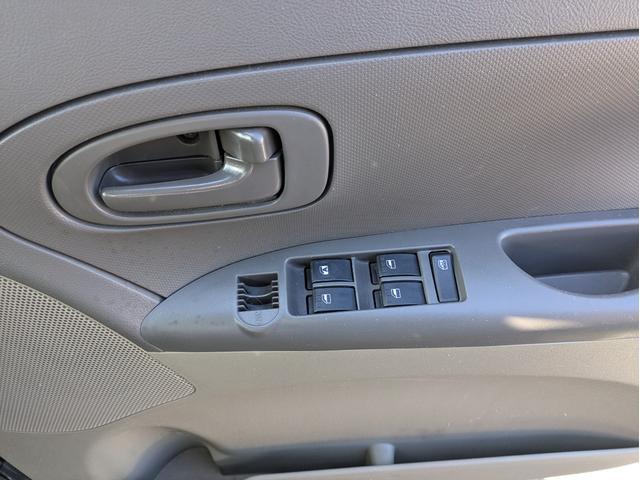 タント Ｌ　キーレスエントリ－　イモビライザー　パワーウインド　衝撃安全ボディー　エアＢ　フロントベンチシート　マニュアルエアコン　パワステ　運転席助手席エアバッグ（22枚目）