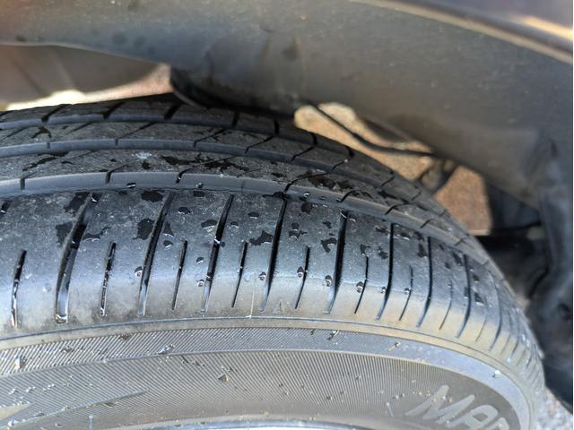 タント Ｌ　キーレスエントリ－　イモビライザー　パワーウインド　衝撃安全ボディー　エアＢ　フロントベンチシート　マニュアルエアコン　パワステ　運転席助手席エアバッグ（26枚目）