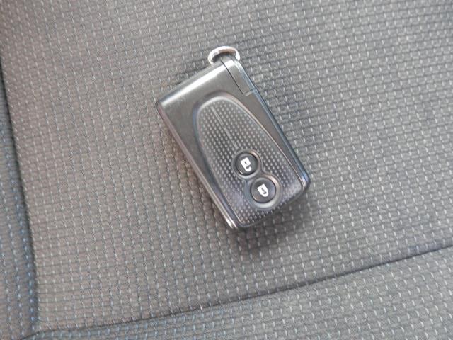 ムーヴコンテ カスタム　Ｘ　衝撃安全ボディー　ベンチＳ　フルフラット　盗難防止　パワーウィンドゥ　フルオートエアコン　運転席エアバック　ＡＢＳ付　パワーステアリング　キーフリー　スマートキー＆プッシュスタート　デュアルエアバック（28枚目）