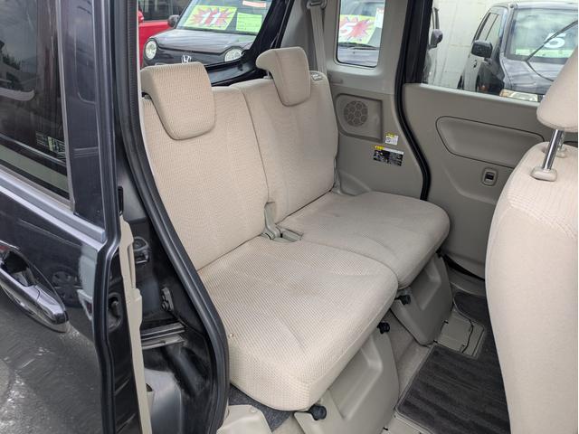 フレアワゴン ＸＧ　盗難警報装置　Ｓキー　Ｉストップ　助手席エアバック　フルフラットシート　キーレスＥ　運転席エアバック　衝突安全ボディ　エアコン　横滑り防止装置　パワーステアリング　ベンチシート　ＡＢＳ（12枚目）