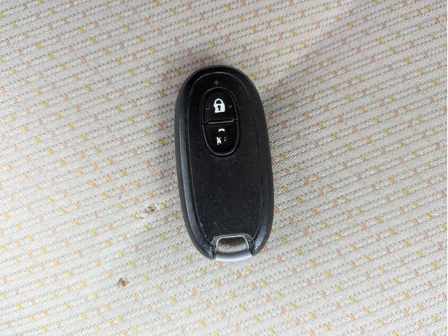 フレアワゴン ＸＧ　盗難警報装置　Ｓキー　Ｉストップ　助手席エアバック　フルフラットシート　キーレスＥ　運転席エアバック　衝突安全ボディ　エアコン　横滑り防止装置　パワーステアリング　ベンチシート　ＡＢＳ（21枚目）