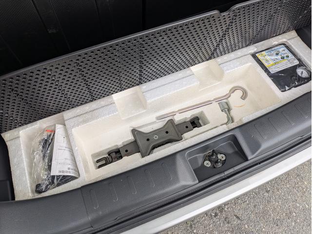 ハスラー Ｇ　セキュリティー　アイドリング　スマキー　運転席側シートヒーター　ＶＳＣ　フルフラットシート　キーレスエントリーシステム　パワーウィンドウ　Ｗエアバック　パワーステアリング　エアコン　衝突安全ボディ（11枚目）