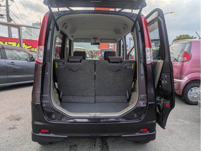 パレット Ｔ　運転席助手席エアバック　セキュリティーアラーム　パワーステアリング　衝突安全ボディ　フルフラットシート　フルオートエアコン　ベンチＳ　パワーウィンドウ　キーレス　運転席エアバッグ　インテリジェントキ－（12枚目）