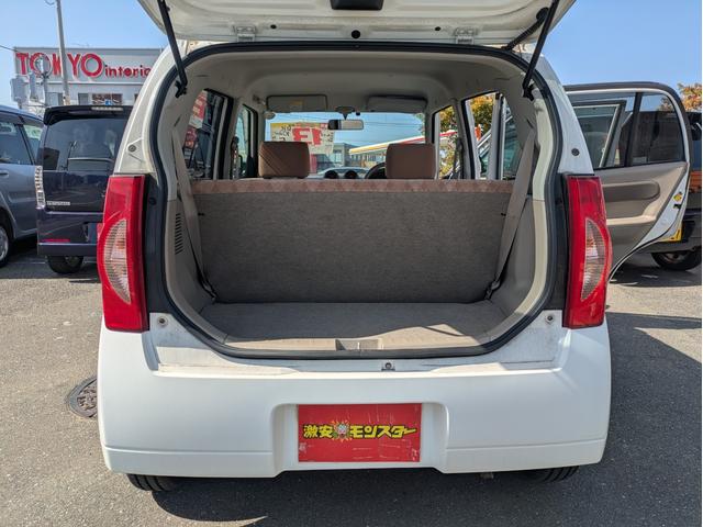 アルト ＧＩＩ　パワーウィンド　エアＢ　キーレス付き　Ｗエアバッグ　パワーステアリング　エアコン　衝突安全ボディ　盗難防止（12枚目）