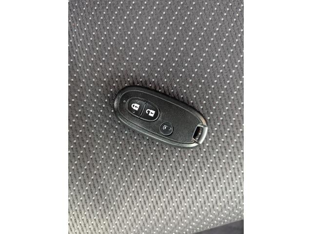 パレット Ｘ　リモコンキー　運転席エアバック　助手席エアバック　フルフラット　全席ＰＷ　盗難警報装置　パワステ　フロントベンチシート　ＡＢＳ付き　サイドエアバック　衝突安全ボディ　スマートキー付き　ＡＵＴＯエアコン（5枚目）