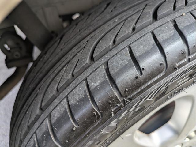 パレット Ｘ　リモコンキー　運転席エアバック　助手席エアバック　フルフラット　全席ＰＷ　盗難警報装置　パワステ　フロントベンチシート　ＡＢＳ付き　サイドエアバック　衝突安全ボディ　スマートキー付き　ＡＵＴＯエアコン（7枚目）