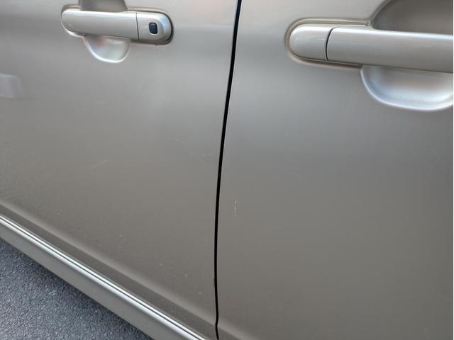 パレット Ｘ　リモコンキー　運転席エアバック　助手席エアバック　フルフラット　全席ＰＷ　盗難警報装置　パワステ　フロントベンチシート　ＡＢＳ付き　サイドエアバック　衝突安全ボディ　スマートキー付き　ＡＵＴＯエアコン（10枚目）