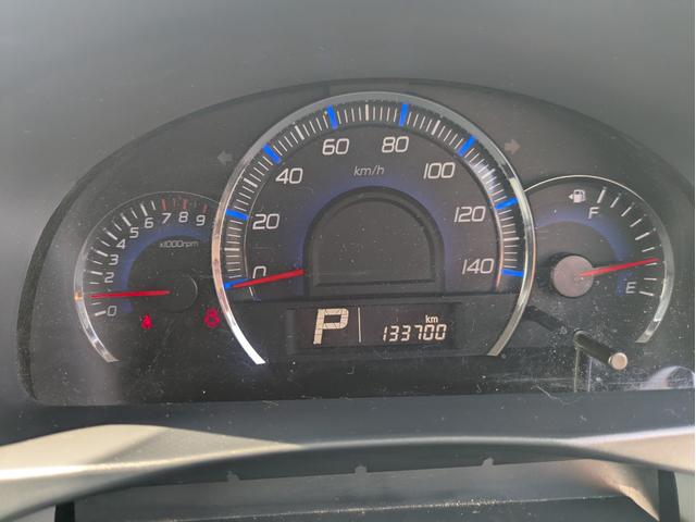 ワゴンＲ ＦＸリミテッドＩＩ　キーレススタート　セキュリティーアラーム　フロントベンチシート　ＡＢＳ付き　ＡＣ　ＰＷ　運転席エアバック　Ｗエアバック　スマトキー　フルフラット　パワステ　衝突安全ボディ（17枚目）