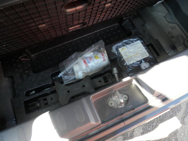 アルトラパン Ｘ　運転席助手席エアバック　ＰＷ　キーレススタート　運転席エアバック　ベンチ　インテリキー　オートエアコン　セキュリティ　ＰＳ　フルフラットシート　衝突安全ボディ　ＡＢＳ（20枚目）