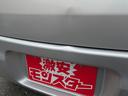 Ｅ　盗難防止　ベンチシートフルフラット　ベンチ　ワイヤレスキー　助手席エアバック　スマ－トキ－　ＡＵＴＯエアコン　衝突安全ボディ　ＰＷ　ＰＳ　ＡＢＳ　運転席エアバッグ（31枚目）