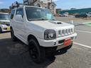 ジムニー ランドベンチャー　前席パワーウインドウ　助手席エアバック　運転席エアバッグ　４ＷＤ車　キーレス付　衝突安全ボディ　ＡＢＳ付　ＡＴエアコン（4枚目）