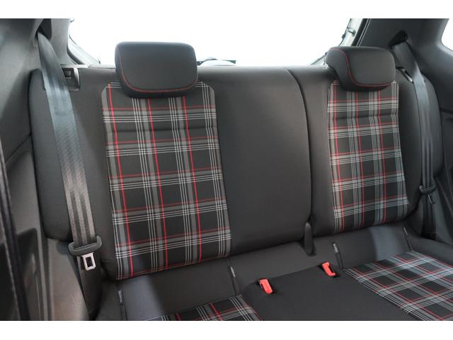アップ!GTI 特別仕様車 beatsサウンドシステム 6速MT 純正Bカメラ リアセンサー ETC 専用シート シートヒーター クルーズコントロール 純正17インチAW レッドブレーキキャリパー 禁煙車(34枚目)